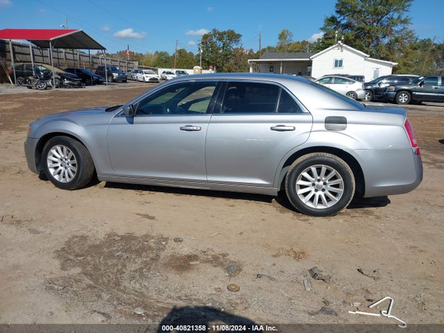 Chrysler 300 2014 2C3CCAAG9EH119890 Image 14