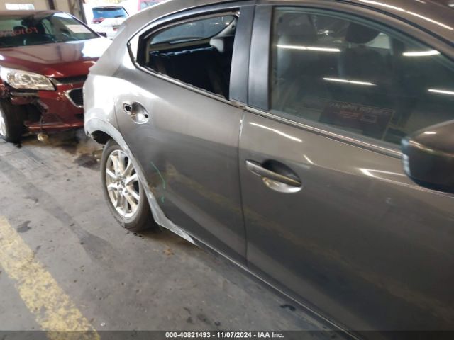 JM1BM1M70E1121820 Mazda Mazda3 I Grand Touring