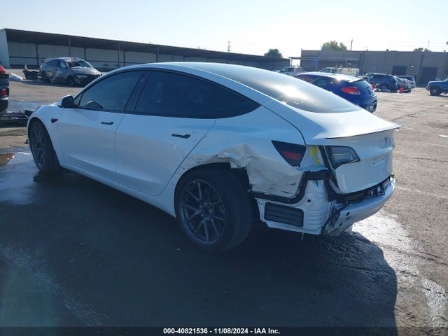 2023 TESLA MODEL 3 5YJ3E1EA3PF473067 Photo 2