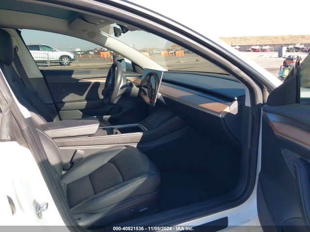 2023 TESLA MODEL 3 5YJ3E1EA3PF473067 Photo 4