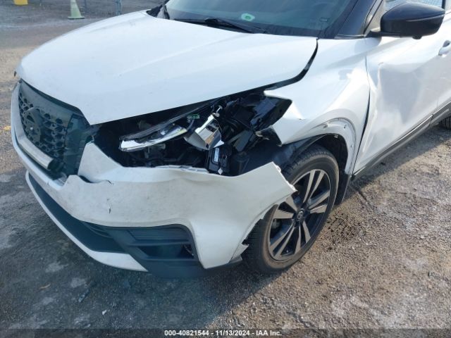 3N1CP5CU7KL524579 Nissan KICKS SR