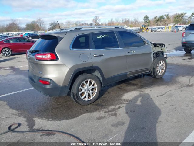 1C4PJMCB2GW263839 Jeep Cherokee Latitude