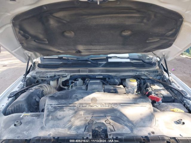 3C6UR5HL8NG130959 RAM 2500 Tradesman  4x4 8' Box