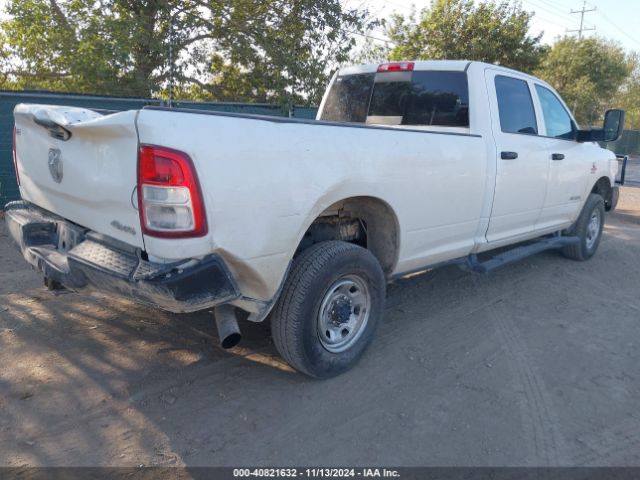 3C6UR5HL8NG130959 RAM 2500 Tradesman  4x4 8' Box