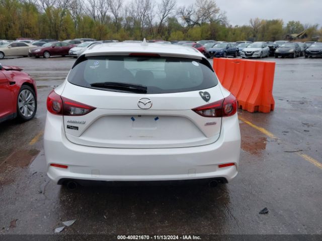 3MZBN1L3XJM266711 Mazda Mazda3 Touring