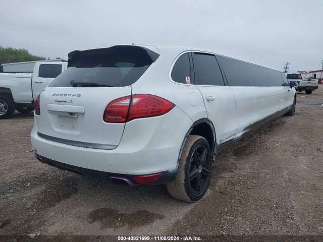 2011 PORSCHE CAYENNE WP1AB2A27BLA44751 Photo 3