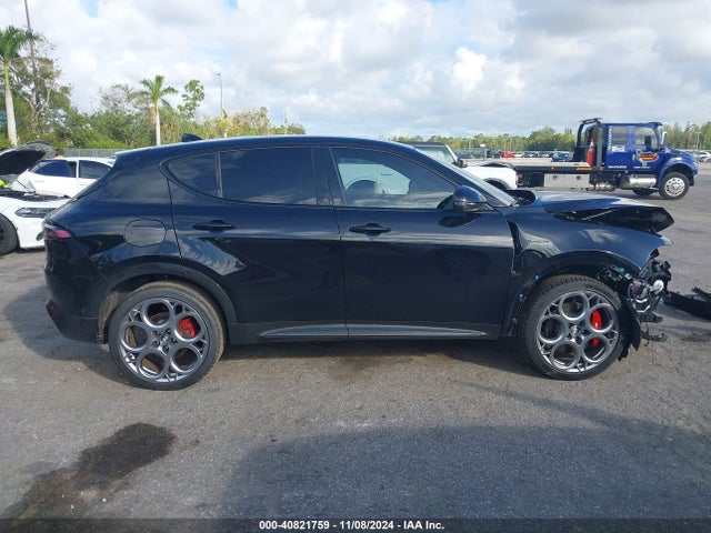 Alfa Romeo Tonale Veloce 2024 ZASPATDW0R3031356 Image 13