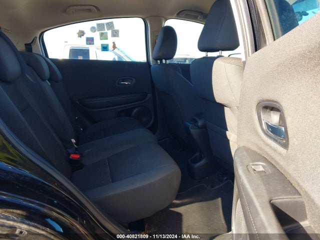 Honda HR-V LX 2019 3CZRU6H30KG733090 Image 8