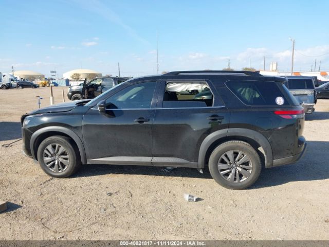 5N1DR3BA6NC214944 Nissan Pathfinder Sv 2wd