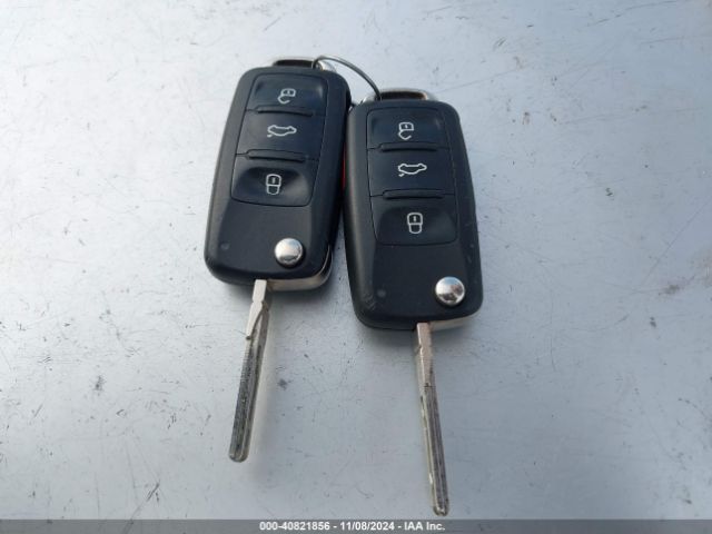 1VWBN7A30EC001521 Volkswagen Passat 2.0l Tdi Se