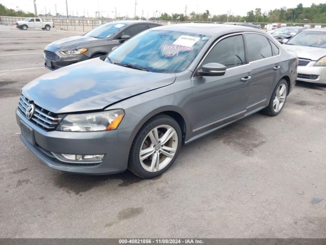 1VWBN7A30EC001521 Volkswagen Passat 2.0l Tdi Se