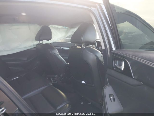 1N4AA6AP3JC385401 Nissan MAXIMA SV