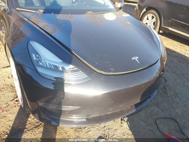 2018 TESLA MODEL 3 5YJ3E1EB3JF109358 Photo 5