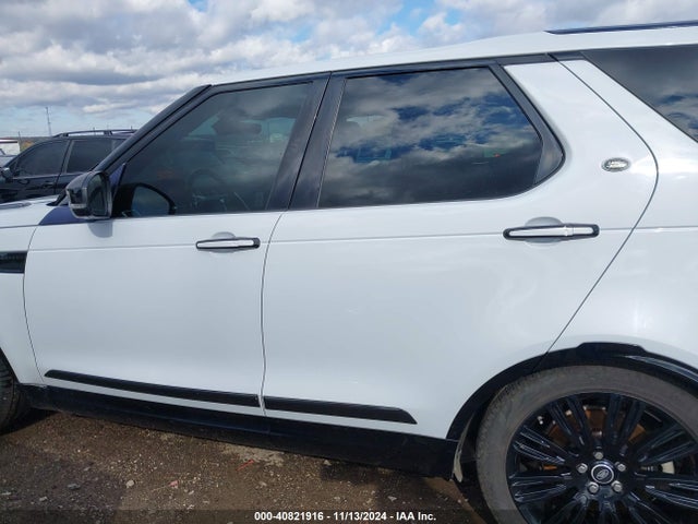 Land Rover Discovery Hse 2017 SALRRBBV2HA028401 Image 15