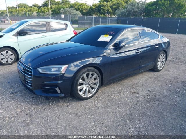 WAUBNCF5XJA053070 Audi A5 2.0t Premium