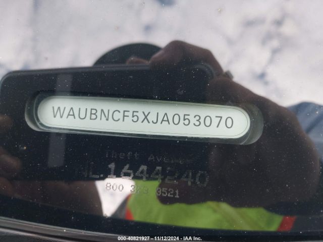 WAUBNCF5XJA053070 Audi A5 2.0t Premium