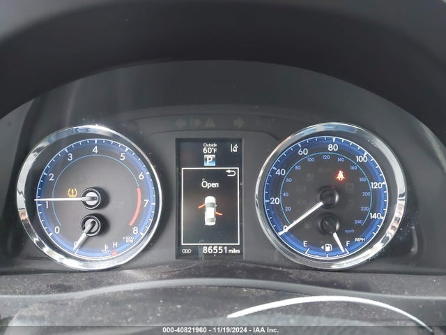 5YFBURHE0HP735726 Toyota COROLLA SE