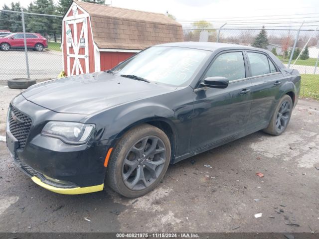 2C3CCABG9LH220651 Chrysler 300