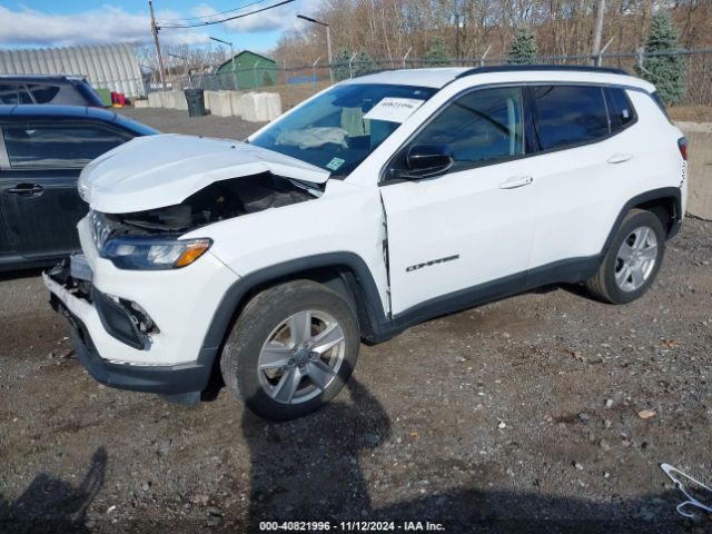 3C4NJDBB6NT130304 Jeep Compass Latitude 4x4