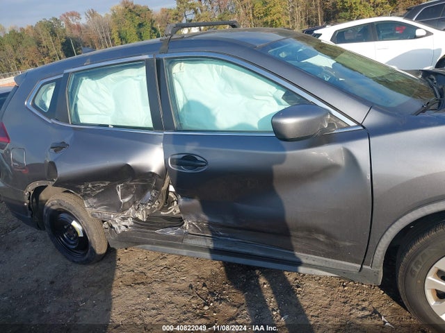 Nissan ROGUE S 2018 KNMAT2MT4JP500120 Image 13