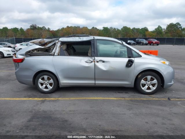 5TDKK3DC0FS624833 Toyota Sienna Le 8 Passenger