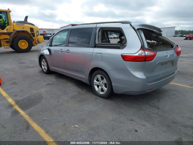 5TDKK3DC0FS624833 Toyota Sienna Le 8 Passenger