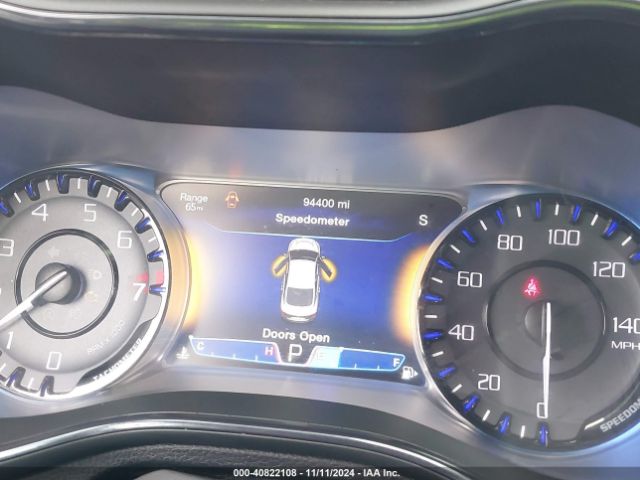 1C3CCCBG5FN644092 Chrysler 200 S