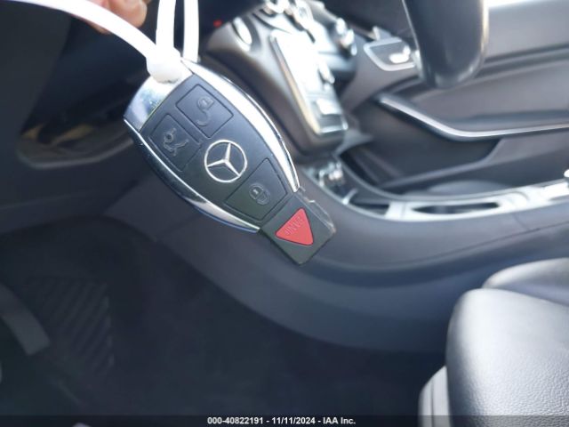WDCTG4EB4KU000700 Mercedes-Benz GLA 250