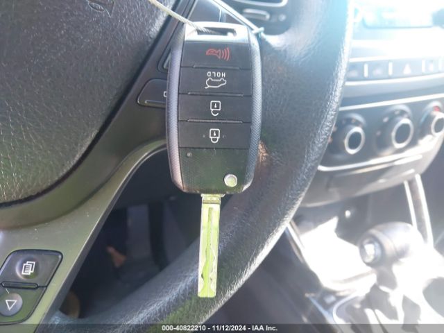 5XYKT3A66FG660101 KIA SORENTO LX