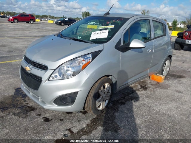 Chevrolet Spark 1lt Cvt 2015 KL8CD6S96FC735372 Image 2