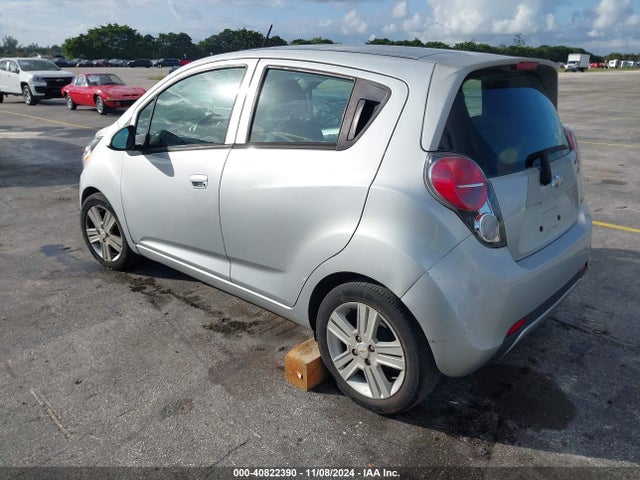 Chevrolet Spark 1lt Cvt 2015 KL8CD6S96FC735372 Image 3