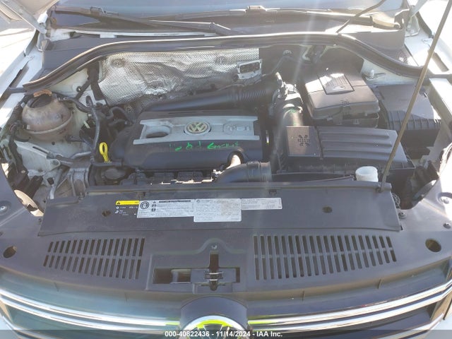 WVGAV7AX1FW520946 Volkswagen Tiguan Sel