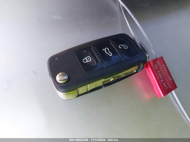 WVGAV7AX1FW520946 Volkswagen Tiguan Sel