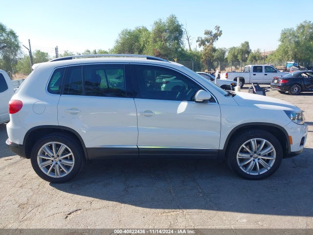WVGAV7AX1FW520946 Volkswagen Tiguan Sel