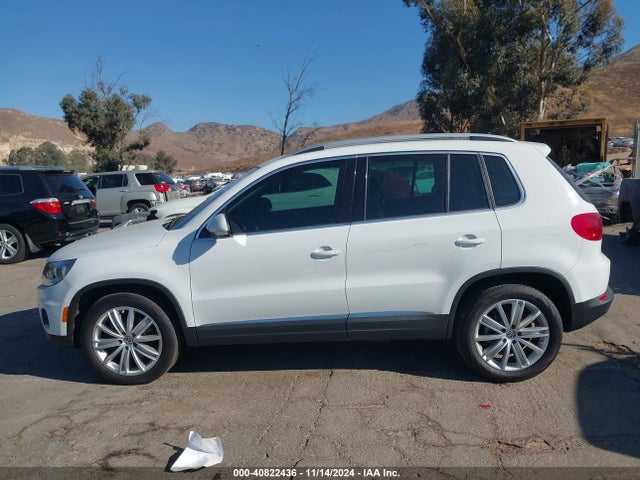 WVGAV7AX1FW520946 Volkswagen Tiguan Sel