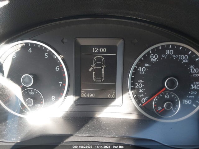 WVGAV7AX1FW520946 Volkswagen Tiguan Sel