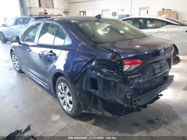 Toyota COROLLA LE 2022 5YFEPMAE3NP348116 Image 3