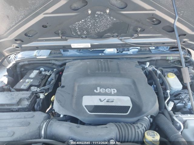1C4BJWDG5HL606727 Jeep Wrangler Unlimited Sport 4x4