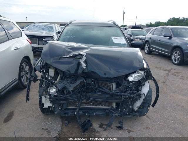Nissan ROGUE SV 2018 5N1AT2MT7JC847900 Image 13