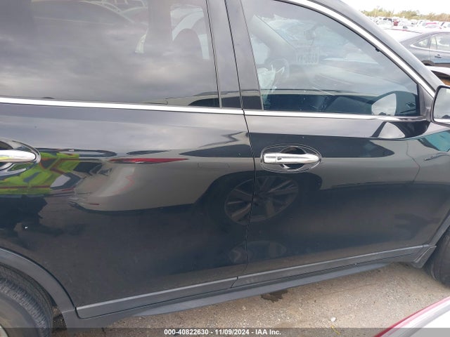 Nissan ROGUE SV 2018 5N1AT2MT7JC847900 Image 14