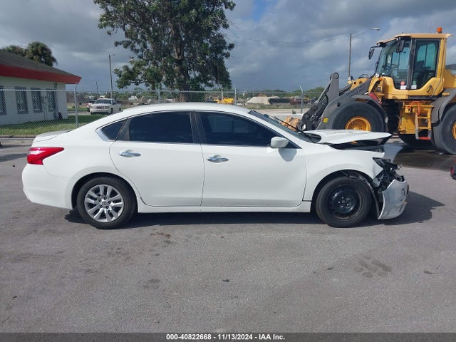 1N4AL3AP1HN359886 Nissan Altima 2.5 S