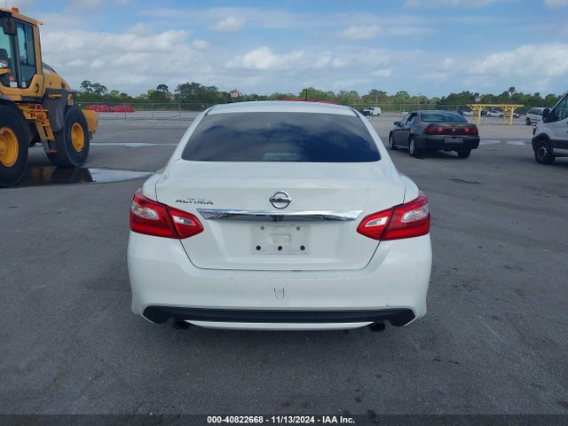 1N4AL3AP1HN359886 Nissan Altima 2.5 S