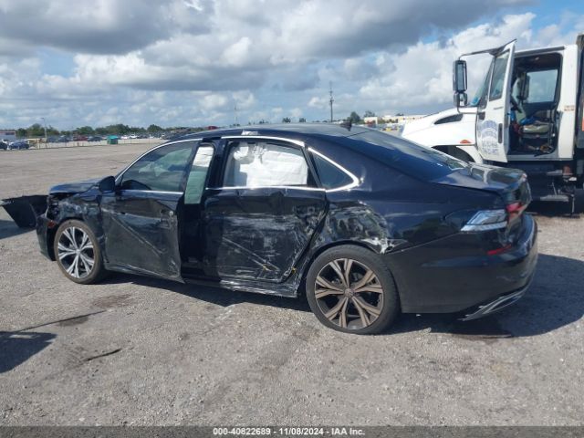 1VWSA7A30MC005255 Volkswagen Passat 2.0t Se