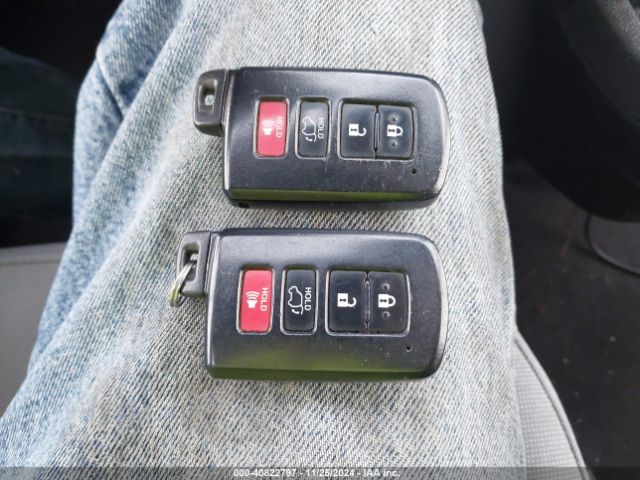 5TDJZRFH7HS509054 Toyota Highlander Se