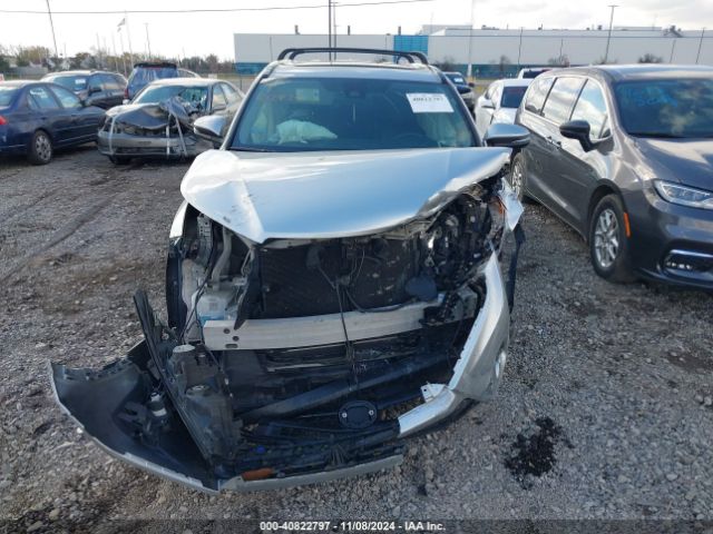 5TDJZRFH7HS509054 Toyota Highlander Se