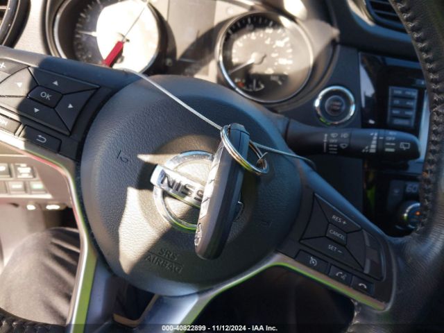 JN8AT2MT4HW390965 Nissan ROGUE SV