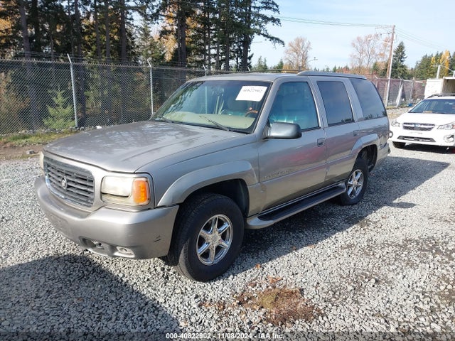 2000 CADILLAC ESCALADE 1GYEK13R1YR131178 Photo 1