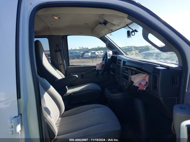 1GAZGPFG7H1140772 Chevrolet Express 3500 Lt