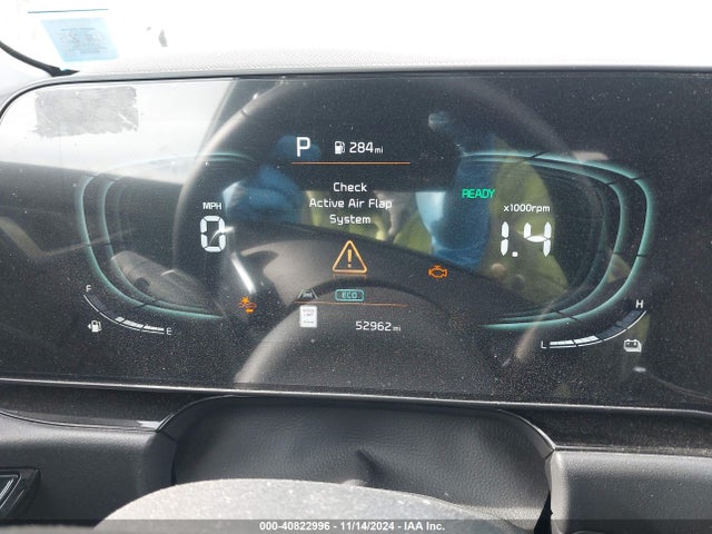 KNDCR3LE7P5081619 KIA Niro Ex Touring