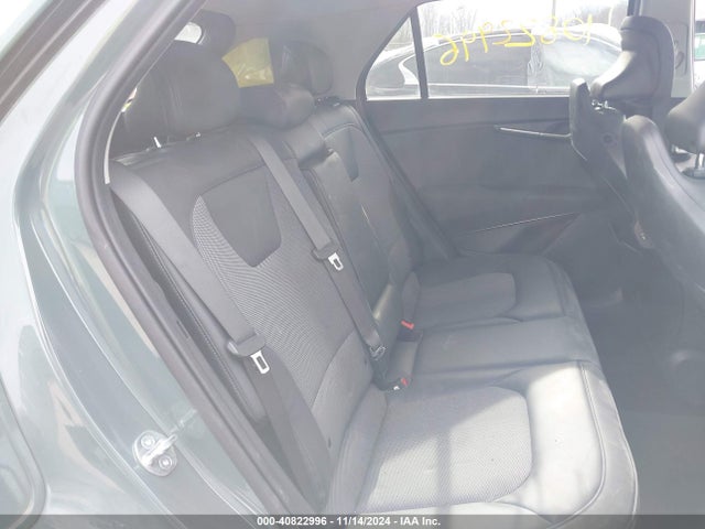 KNDCR3LE7P5081619 KIA Niro Ex Touring